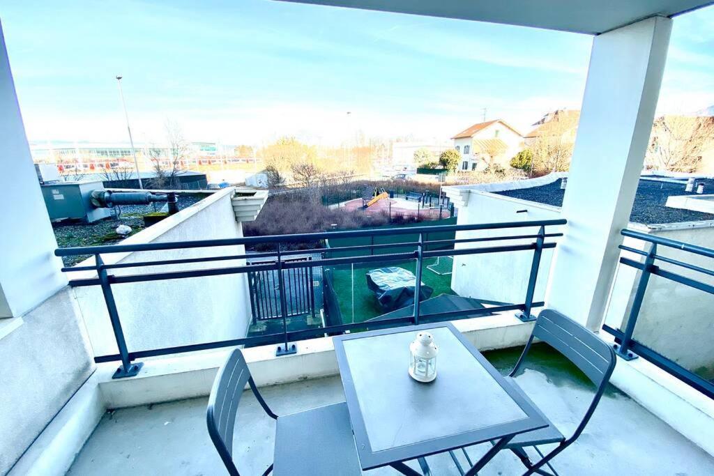Residence L'Allee Genevoise Анмас Екстериор снимка