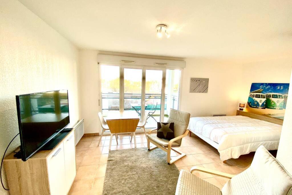 Residence L'Allee Genevoise Анмас Екстериор снимка